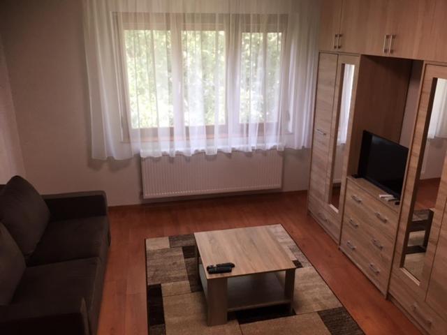 Thaly 5 Apartamento Debrecen Exterior foto